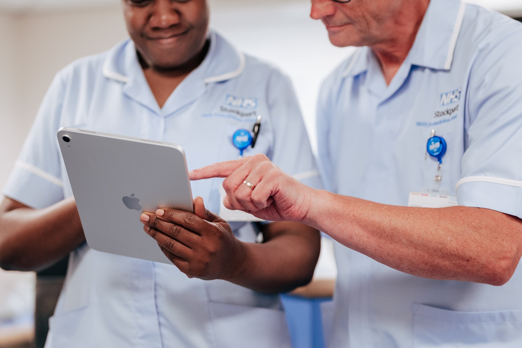 Nurse staff with iPad
